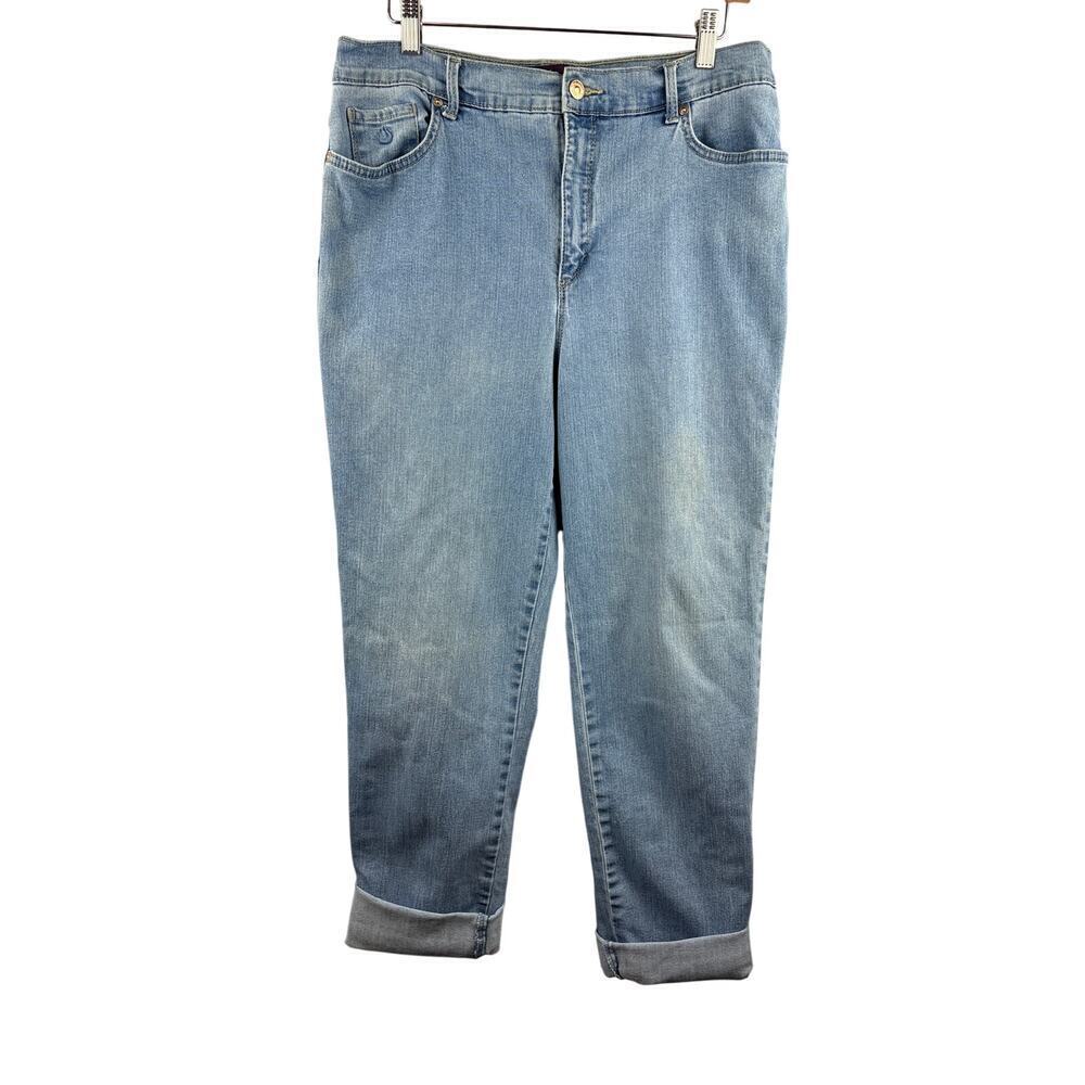 Women’s Gloria Vanderbilt Size 14 Light Blue Mom Jeans
